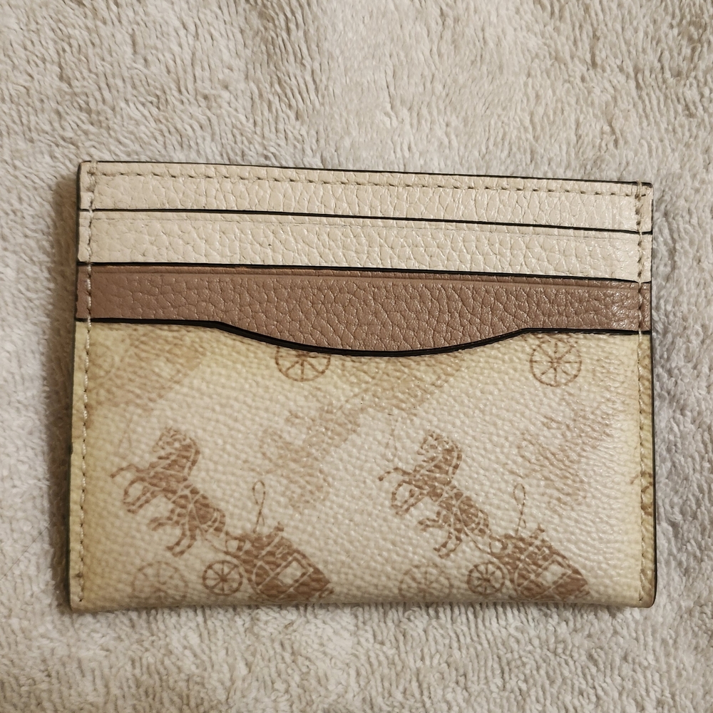 NWOT Authentic Coach Chalk and Natural Carriage Card Case
